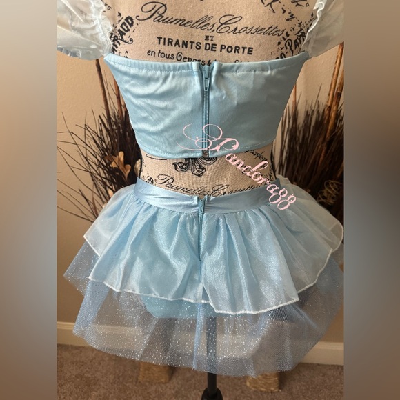 Sexy princess Cinderella - Picture 4 of 9